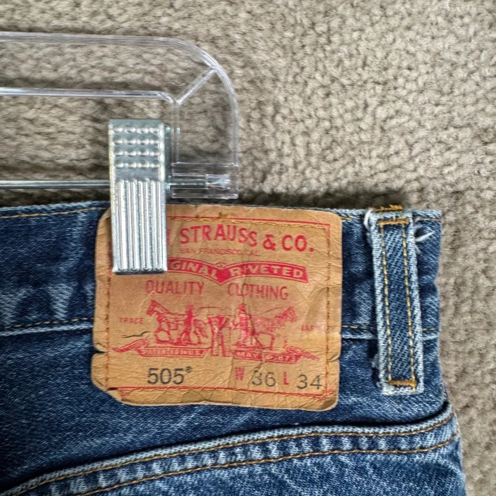 Levi's 505 Regular Fit Jeans Mens 36x34 Blue Denim Straight Leg Faded Distressed